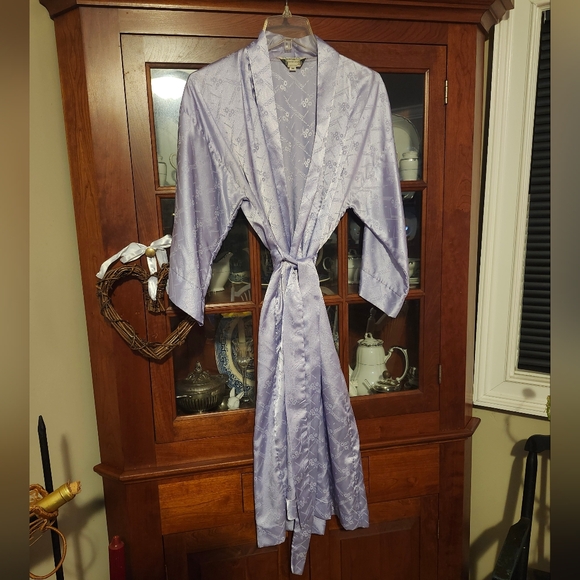 Dior Other - Vintage Dior Silk Robe with Pockets